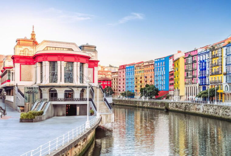 Bilbao’s Timeless Trail: Art & History Walk - Martzana Kaia