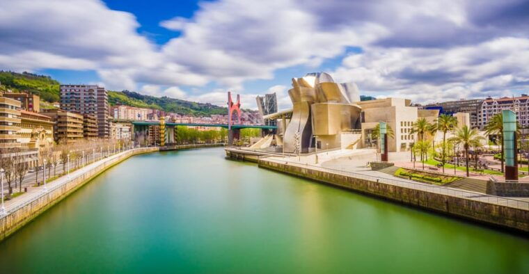 Bilbao’s Timeless Trail: Art & History Walk - BilbaoArte Fundazioa