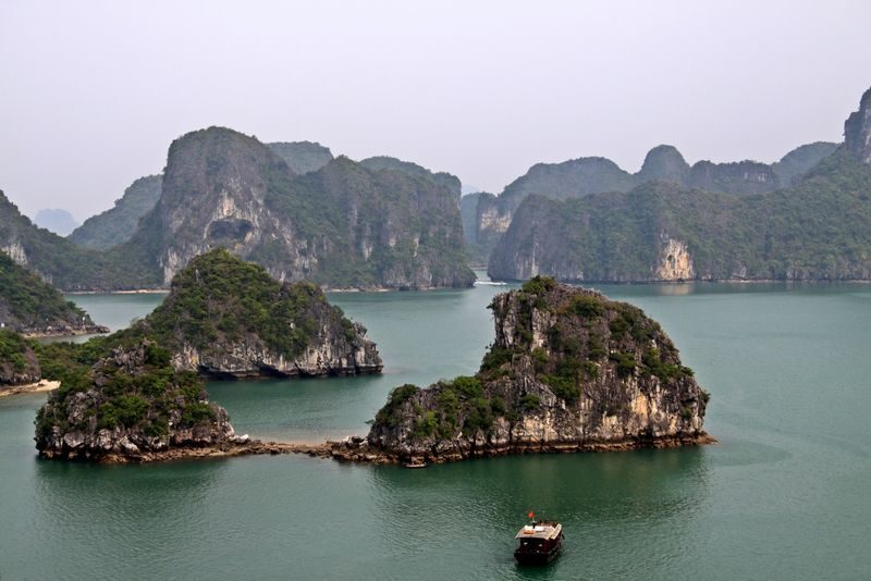 Binh An Day Cruise: Ha Long Bay with Sung Sot and Ti Top - Ti Top Island: swim, climb, or simply look