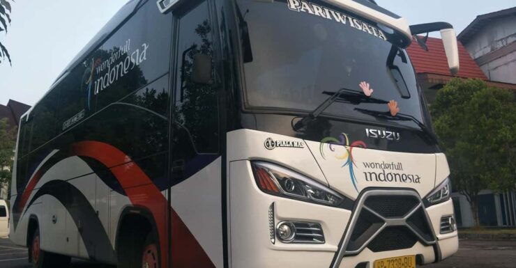 Bintan Island : Private Bus Medium 33 Seat - Pricing and Booking Information