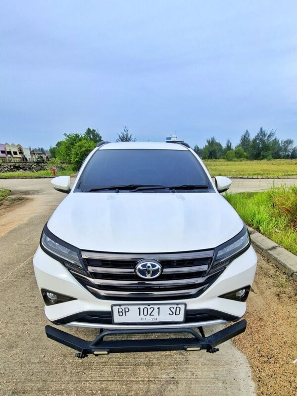 Bintan Private Car Rental + Driver [ BMJ Transport] - A private car makes Bintan easier to plan