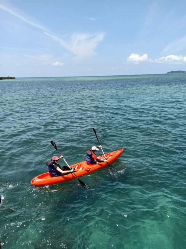 Bintan Snorkeling - The Experience of Guides and Facilities