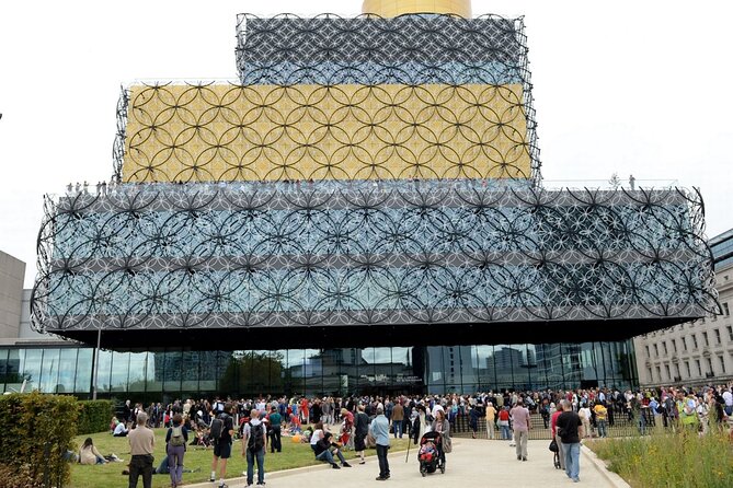 Birmingham Airport Transfers: Airport BHX to Birmingham City in Luxury Car - Infant Seat Availability for Families