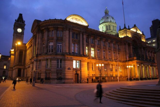 Birmingham: Outdoor Escape Game Haunted City - Clue Solving and Stories