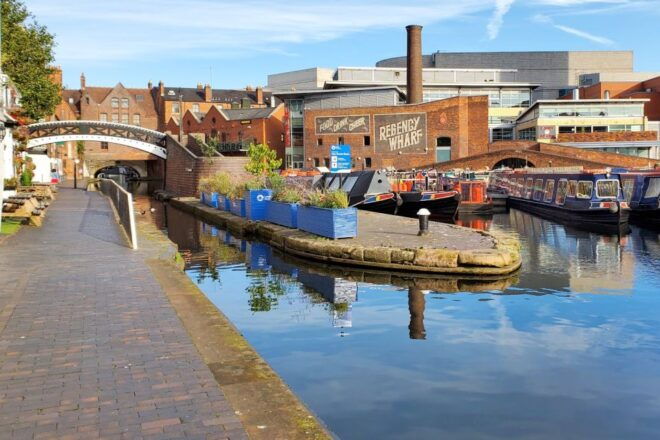 Birmingham: Self-Guided Smartphone Sightseeing Treasure Hunt - Learn Interesting Facts and Stories About Birminghams Attractions
