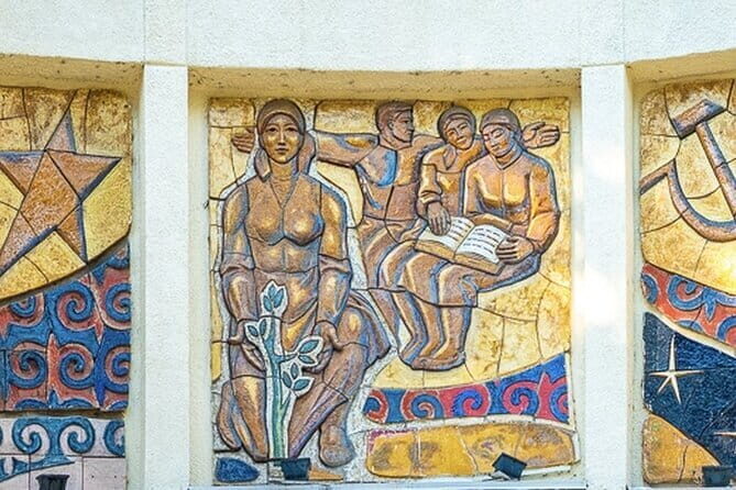 Bishkek Street Murals , Mosaics Arts and Kyrgyz Nomadic History - A Closer Look at the Tour’s Highlights