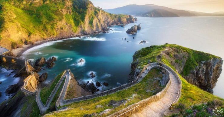Bizkaia Bridge & Gernika/Bermeo & Gaztelugatxe Private Tour - Full Description