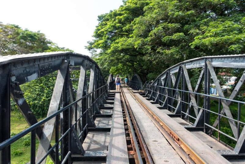 BKK: Damnoen Floating Market, Maeklong Rail & River Bridge - Practical Details and Tips