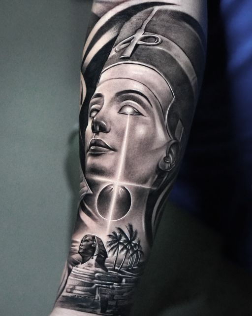 Black and Grey Realistic Tattoo With Daniel Muñoz - Sterile Equipment and Hygiene Standards