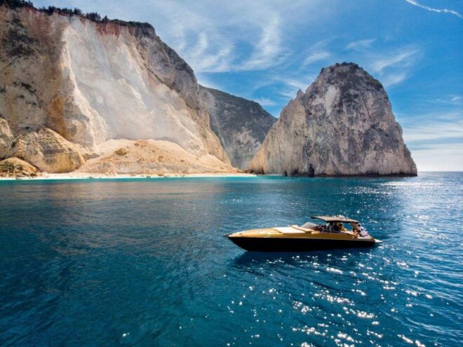 Black Pearl - Luxury Yacht Tour in Zakynthos - Arrival and Assistance