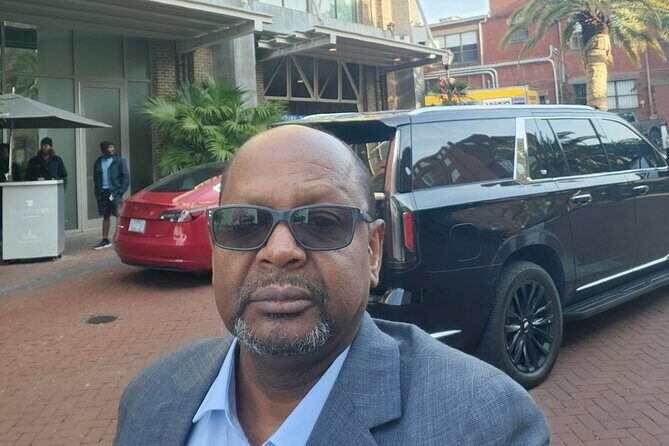 Black SUV Luxury limousines Transportation Services - Good To Know