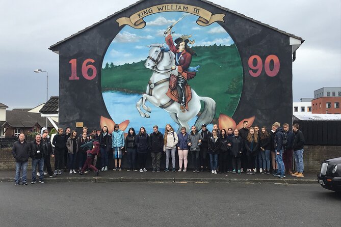 Black Taxi Tour and Crumlin Road Gaol Tour Combo - Additional Information