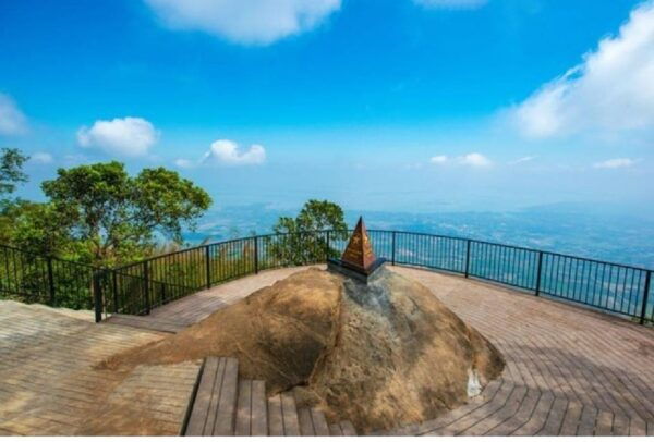 Black Virgin Moutain, Cu Chi Tunnels & Cao Dai Temple 1 Day - Transportation Details