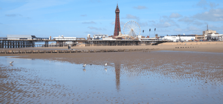 Blackpool Christmas Lights Walking Tour with an App - FAQs