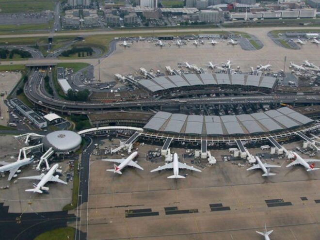 Blois: Tours Airport or Center Transfer - Inclusions