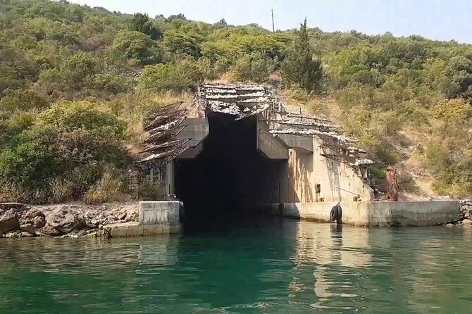 Blue Cave and Dobrec Beach Tour - The Sum Up
