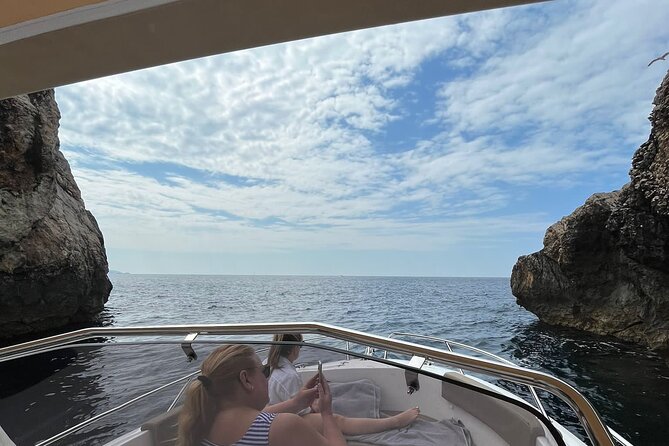 BLUE CAVE & ELAPHITI ISLANDS 4 HOURS ALL INCLUSIVE Boat Tour - Frequently Asked Questions