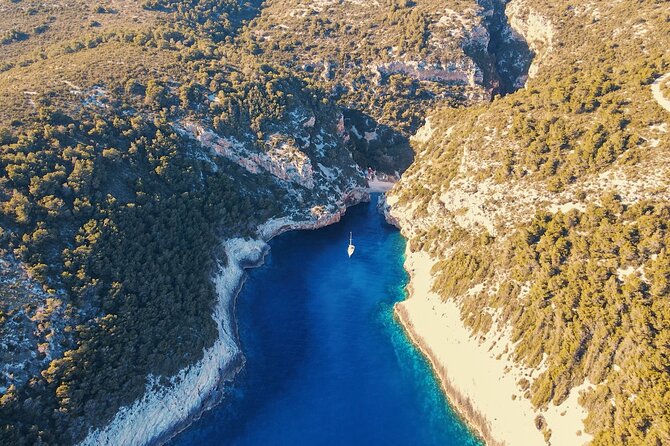 Blue Cave, Hvar Island & Paklenjaci Speedboat Tour From Split - Pricing and Inclusions