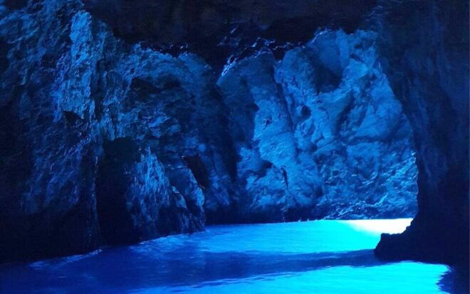 Blue Cave Speedboat Trip From Trogir - Participant Restrictions