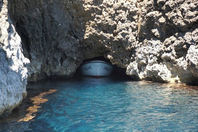 Blue Cave & Vis Island Speedboat Tour From Hvar - Meeting and Pickup