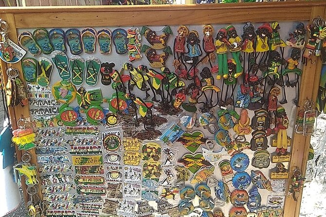 Blue Hole and Shopping in Ocho Rios Jamaica - Shopping Opportunities in Ocho Rios