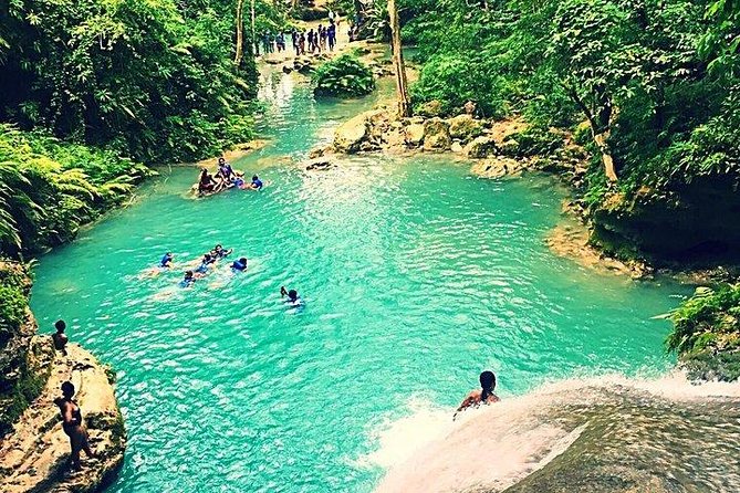 Blue Hole From Montego Bay - Location and Accessibility