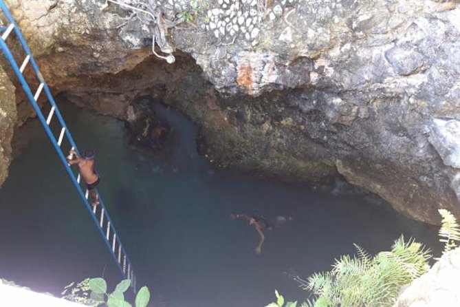 Blue Hole Mineral Spring and Ricks Cafe Private Tour - Cancellation Policy