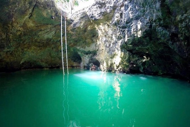 Blue Hole Mineral Spring and Ricks Cafe Private Tour - Reviews