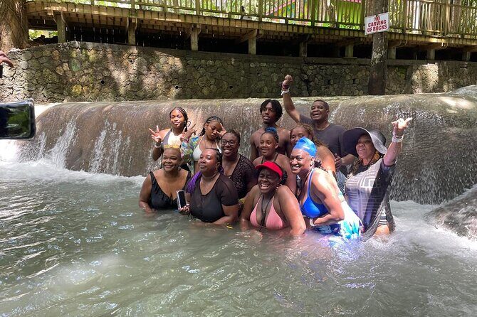 Blue Hole, Secret Falls, and Dunn's River Falls Combo Tour - FAQ