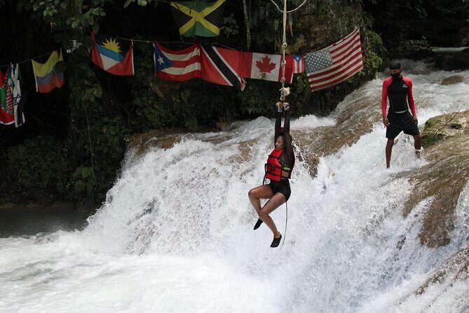 Blue Hole / Secret Falls Private Tour including Entry Fee - FAQ