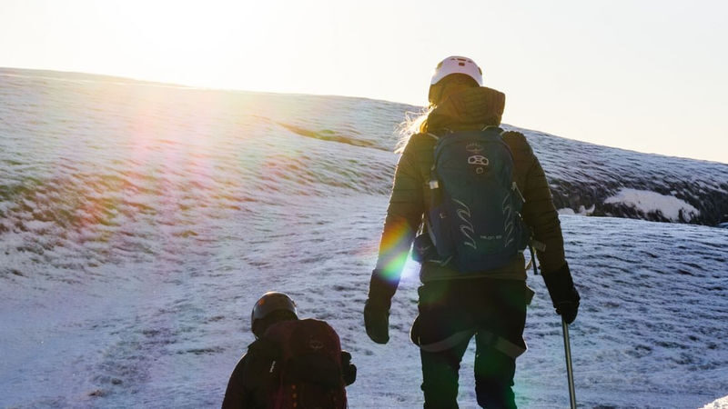 Blue Ice Cave and Glacier Hike in Skaftafell - Gear, clothing, and comfort on the glacier