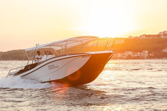 Blue Lagoon and 3 Islands Half Day Tour by Speed Boat - Trogir - What to Expect from the Tour