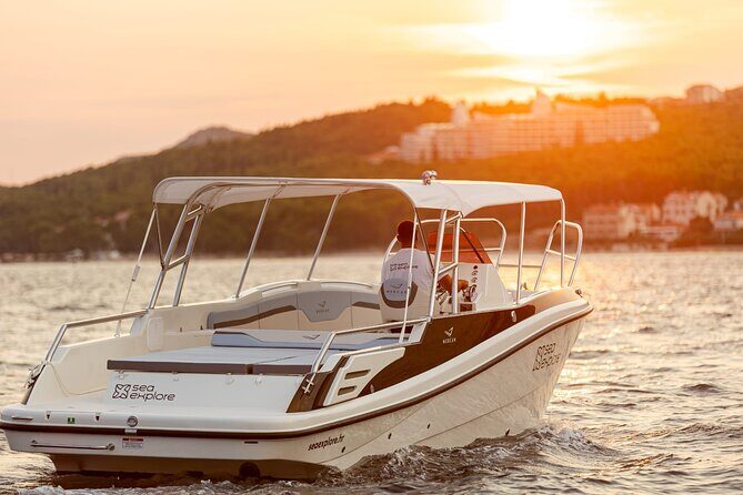 Blue Lagoon and 3 Islands Half Day Tour by Speed Boat - Trogir - FAQ