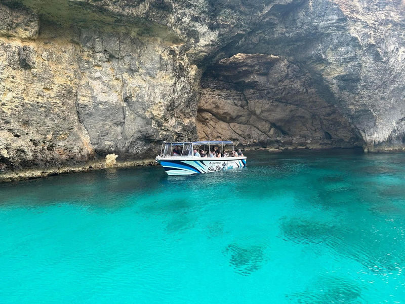 Blue Lagoon, Crystal Lagoon, Gozo, Comino with SeaCaves - Is the price worth it?