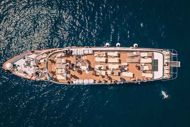 Blue Lagoon, Shipwreck & Maslinica From Split With LUNCH & DRINKS - Itinerary Overview