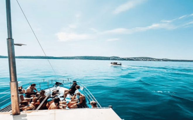 Blue Lagoon & Three Islands Boat Tour From Split With Lunch - Customer Feedback