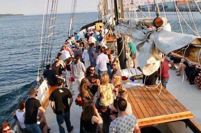 Blue Lobster Party Cruise - FAQs About the Blue Lobster Party Cruise