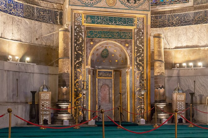 Blue Mosque, Hagia Sophia and Istanbul Old City Private Tour - Group Size and Licensed Guides