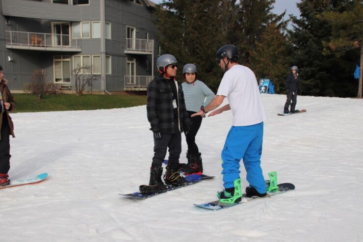 Blue Mountain: Snowboarding for Beginners From Toronto - Trip Details