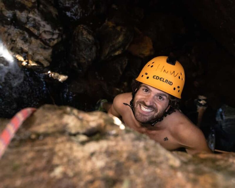 Blue Mountains: Abseiling and Juggler Canyon Adventure Tour - Introduction: A Thrilling Day in the Blue Mountains