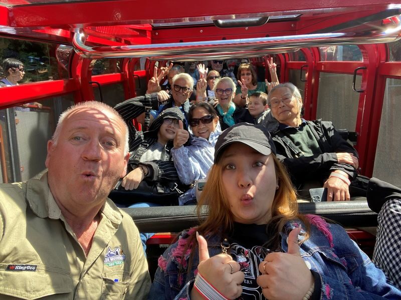 Blue Mountains Premium Day Tour with Scenic World and Wildlife Park - The early return and what the price buys