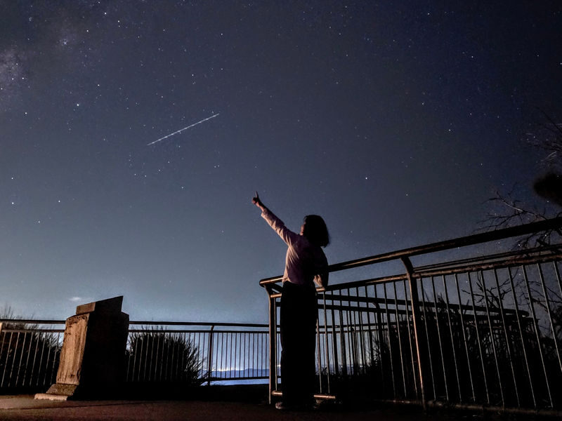 Blue Mountains Sunset and Stargazing Tour with Korean Guides - Who should book it