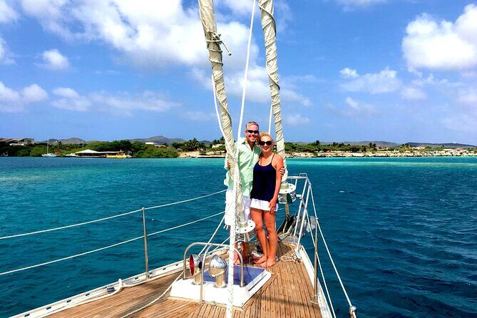 Blue Parrot Snorkel Sail with 4 course lunch or dinner in Aruba - A Deep Dive into the Blue Parrot Snorkel Sail Experience