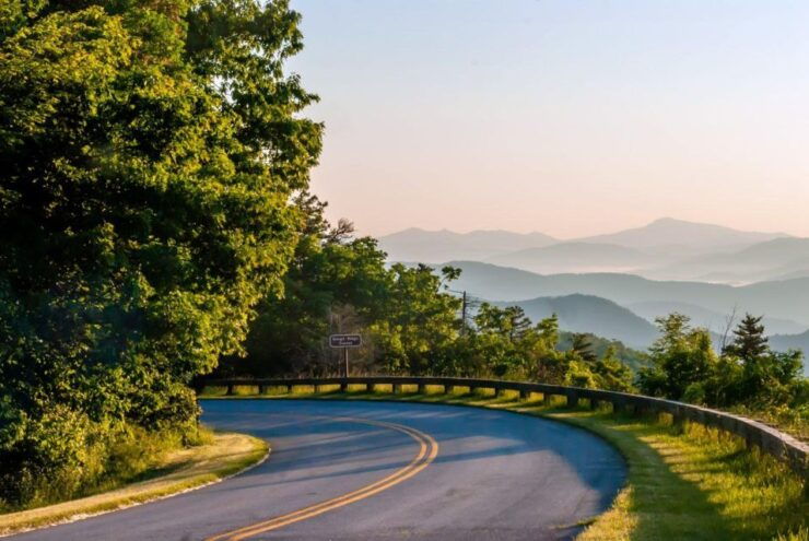 Blue Ridge Parkway Waterfalls: Hiking Tour From Asheville - Tour Overview