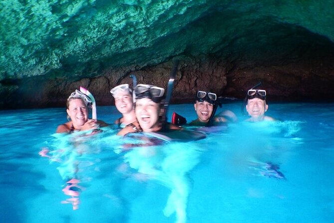 Blue Room and Beach Tour Curacao by Speedboat - Tour Itinerary