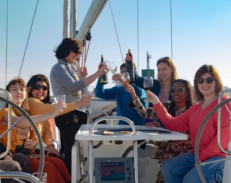 Bluemotion Lisbon: Wine tasting w/ Sommelier on a sailboat - FAQ