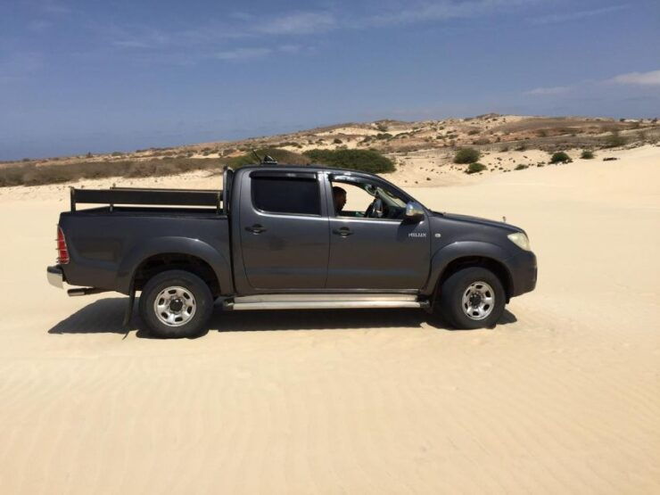 Boa Vista Island: Full-day Caves, Dunes & Santa Monica Beach - Language Options