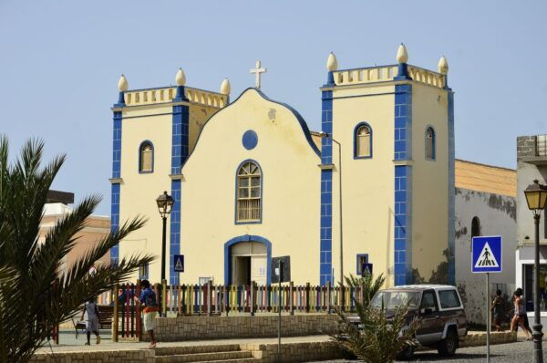 Boa Vista: Rabil, Shipwreck, Sal Rei & Beach Bar 4x4 Tour - Booking Directions