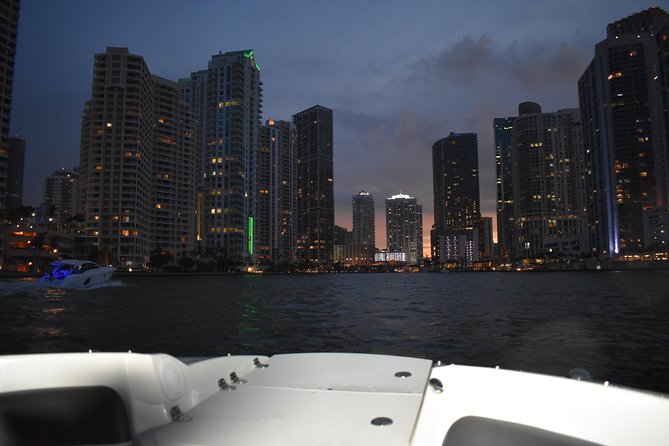 Boat Charter in Miami & Key Biscayne - Contact Information and Questions