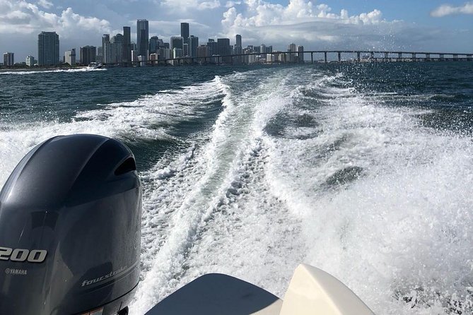 Boat Charter in Miami & Key Biscayne - The Sum Up